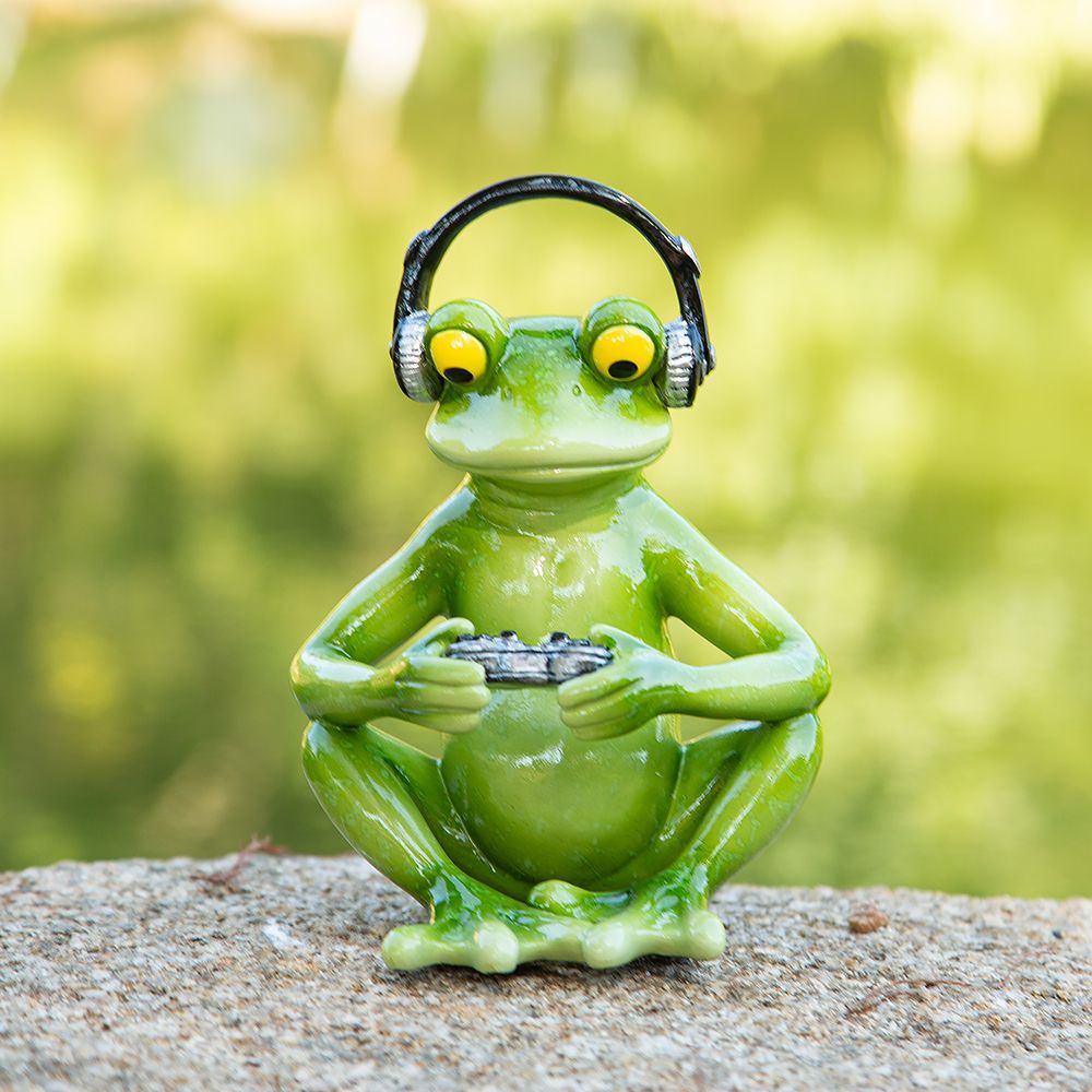 Funny Gaming Frog Statue with  - Desk Setup Headphones 评论和价格