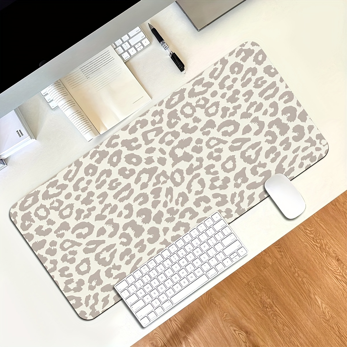 Beige Leopard Print Extended M - Desk Setup Beige 评论和价格